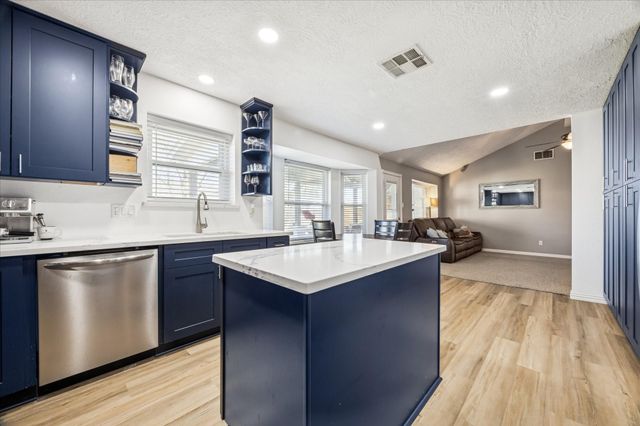 2604 Northern Drive, League City, TX 77573