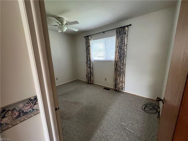 103 Belgrave RD, Newport News, VA 23602