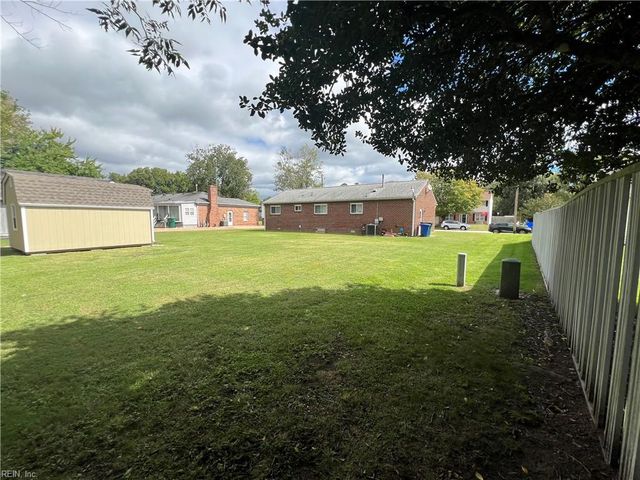 103 Belgrave RD, Newport News, VA 23602