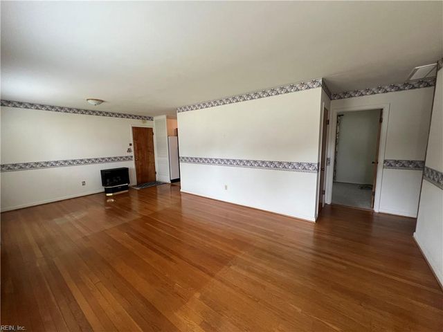 103 Belgrave RD, Newport News, VA 23602