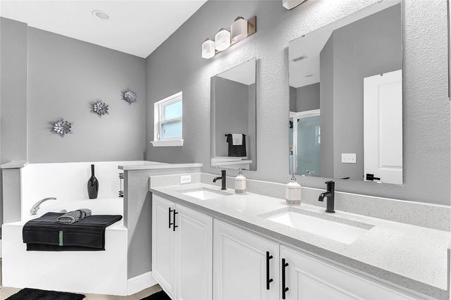 100 AURORA LANE, Kissimmee, FL 34758