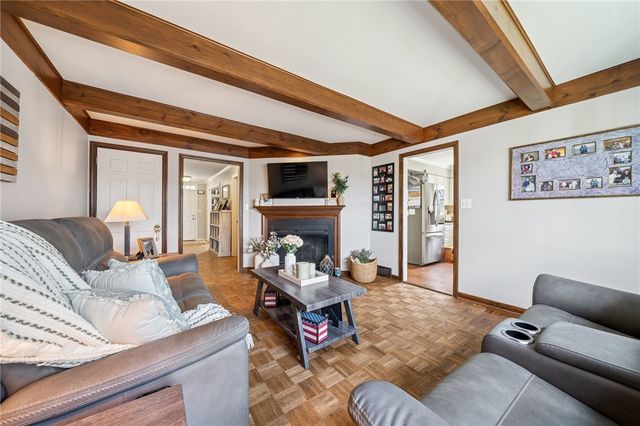 305 Butternut Ct, Harmar, PA 15238