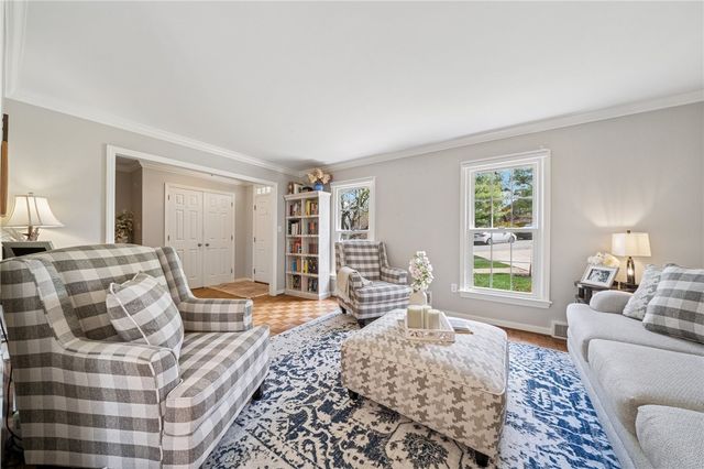 305 Butternut Ct, Harmar, PA 15238