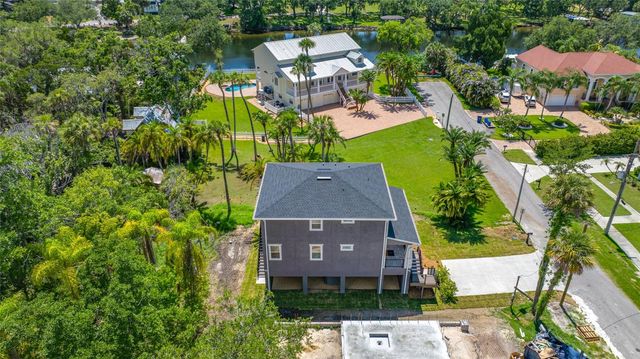1004 W HENRY AVENUE, Tampa, FL 33604
