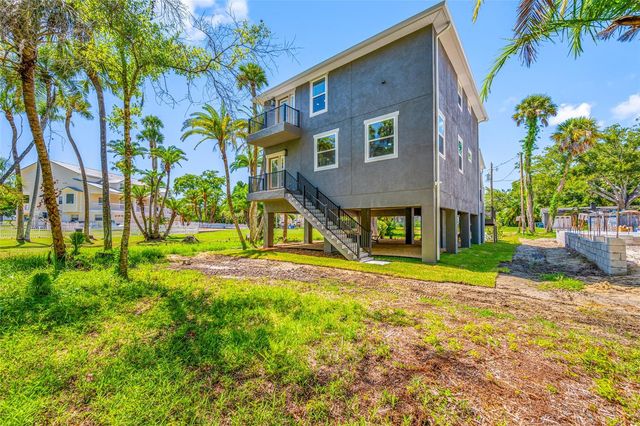 1004 W HENRY AVENUE, Tampa, FL 33604