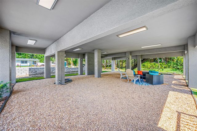 1004 W HENRY AVENUE, Tampa, FL 33604