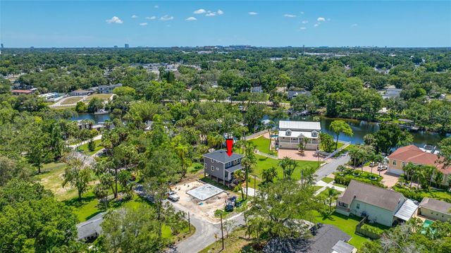 1004 W HENRY AVENUE, Tampa, FL 33604