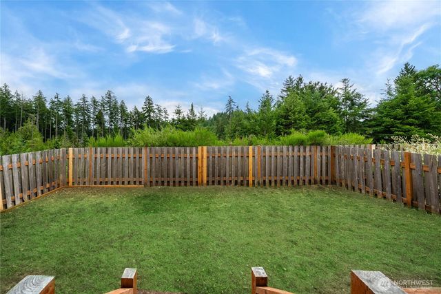 521 W B St, Shelton, WA 98584