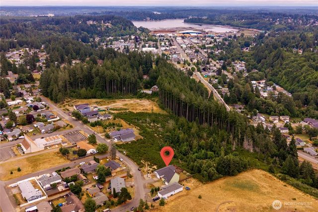 521 W B St, Shelton, WA 98584