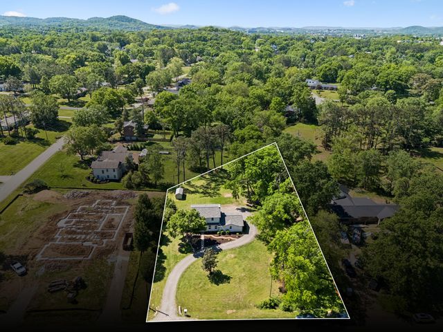 8013 Wikle Rd, E, Brentwood, TN 37027