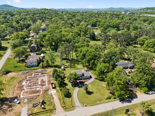 8013 Wikle Rd, E, Brentwood, TN 37027