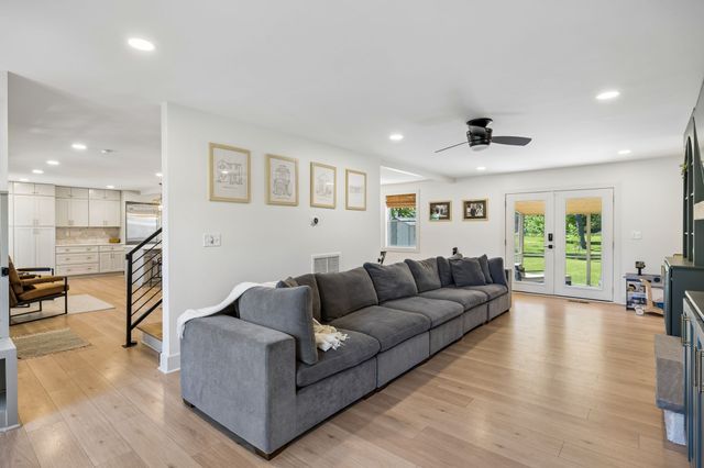 8013 Wikle Rd, E, Brentwood, TN 37027