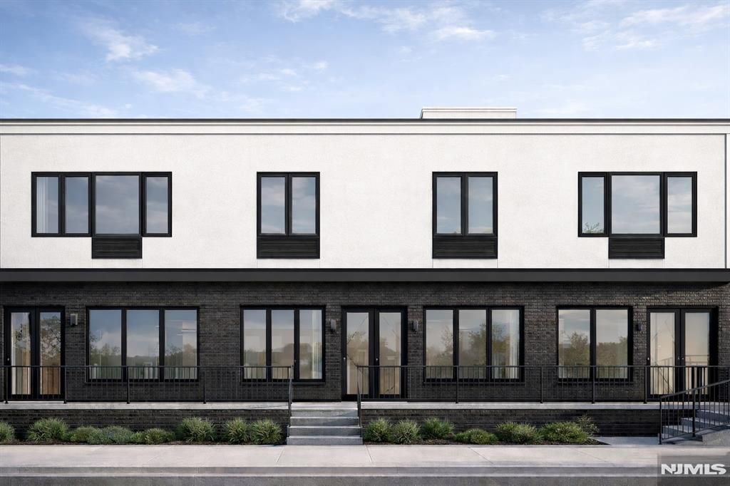 850 Broad Avenue 3, Ridgefield, NJ 07657