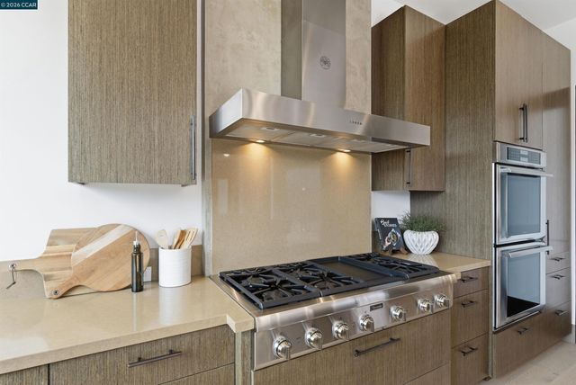 11 Bigleaf Road, Orinda, CA 94563