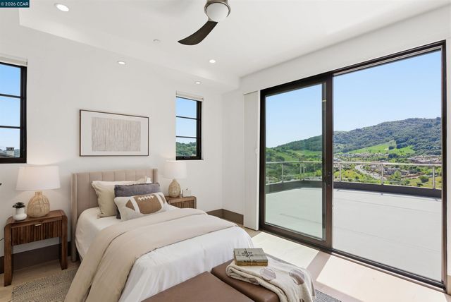 11 Bigleaf Road, Orinda, CA 94563