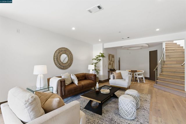 11 Bigleaf Road, Orinda, CA 94563