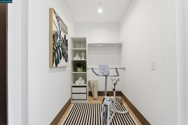 11 Bigleaf Road, Orinda, CA 94563