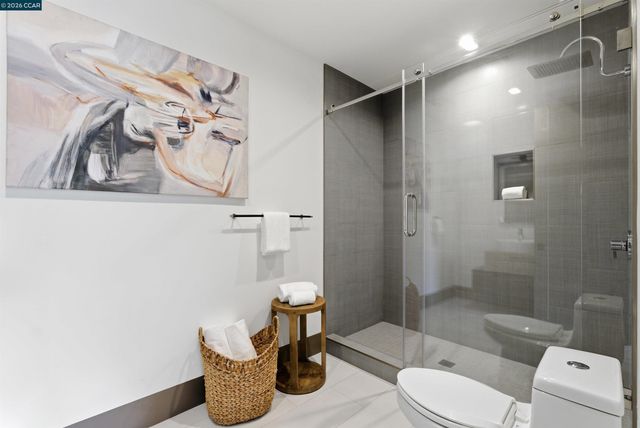 11 Bigleaf Road, Orinda, CA 94563