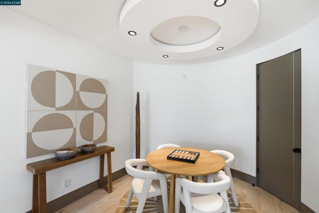 11 Bigleaf Road, Orinda, CA 94563