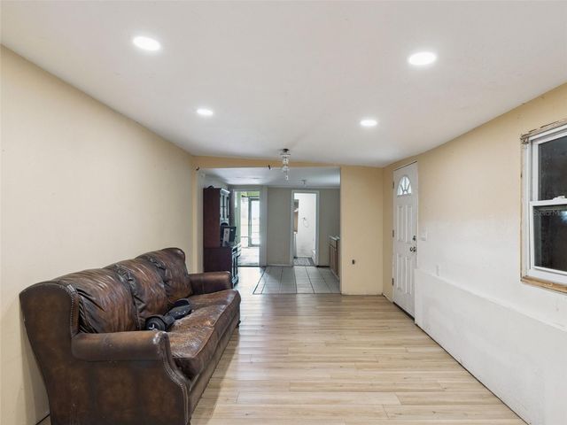 13602 PALM DRIVE, Astatula, FL 34705