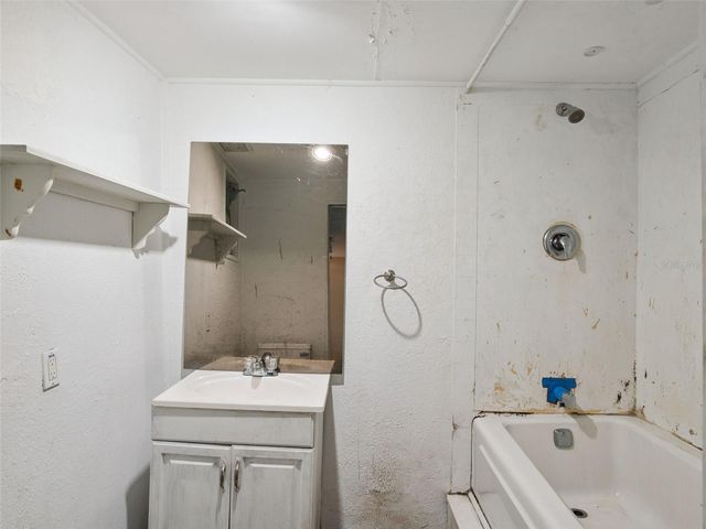 13602 PALM DRIVE, Astatula, FL 34705
