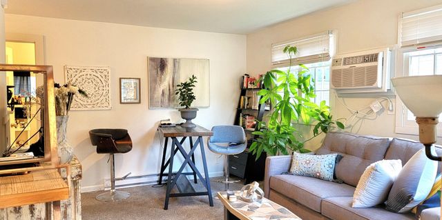 2335 Hemlock Lane N, Plymouth, MN 55441