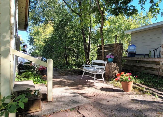 2335 Hemlock Lane N, Plymouth, MN 55441