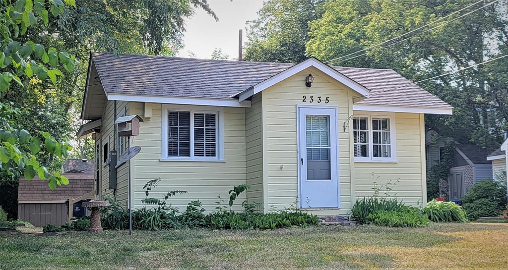 2335 Hemlock Lane N, Plymouth, MN 55441