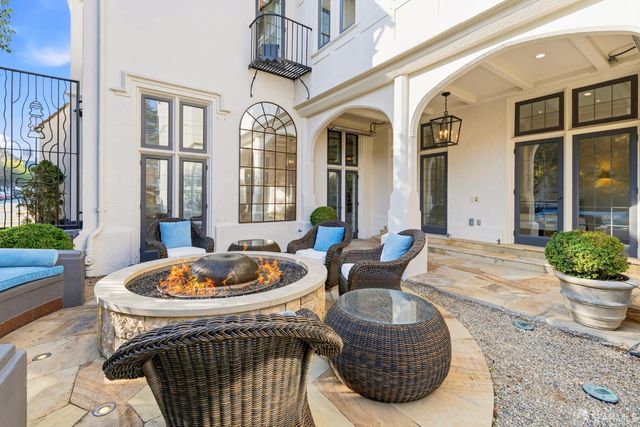 2500 Divisadero Street, San Francisco, CA 94115