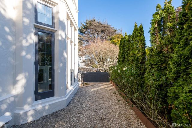 2500 Divisadero Street, San Francisco, CA 94115