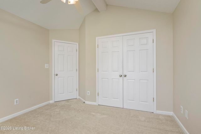 5114 Hunters Point Cir, Louisville, KY 40216