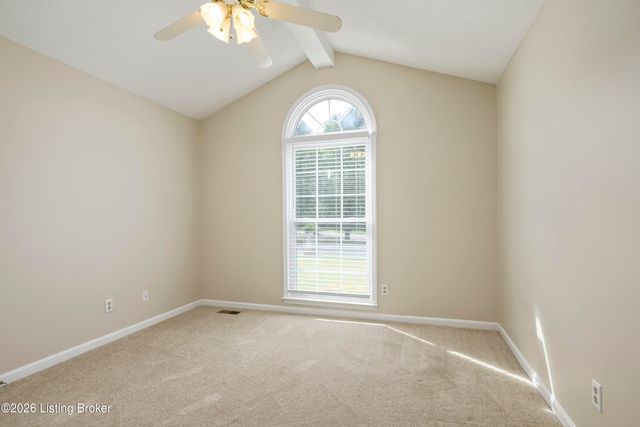 5114 Hunters Point Cir, Louisville, KY 40216