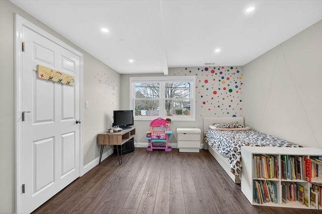 11 Pontiac Rd, Peabody, MA 01960