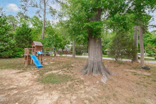 1403 Maple Avenue, Apex, NC 27502