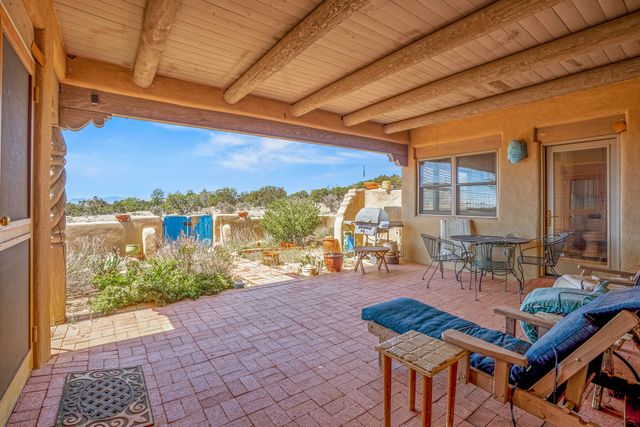 24 Camino Caballos Spur, Lamy, NM 87540