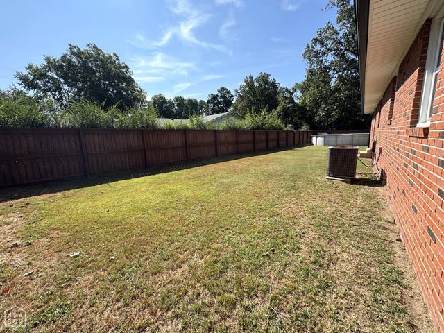 323 Lamb Drive, Piggott, AR 72454