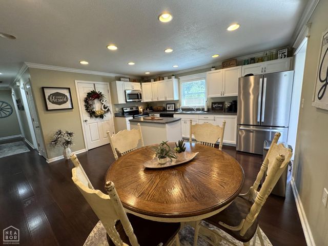 323 Lamb Drive, Piggott, AR 72454