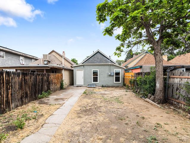 1219 Pine St, Pueblo, CO 81004