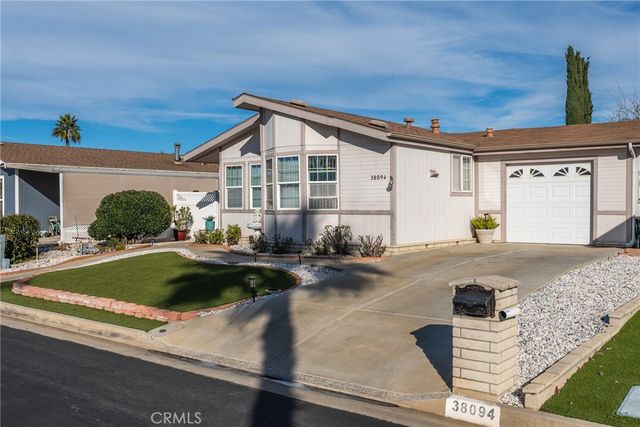 38094 Calle Amigable, Murrieta, CA 92563
