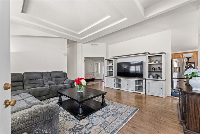 38094 Calle Amigable, Murrieta, CA 92563