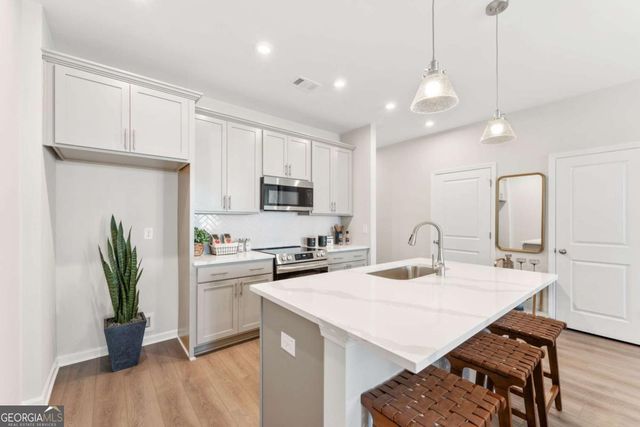 481 Crown Drive, Cartersville, GA 30120