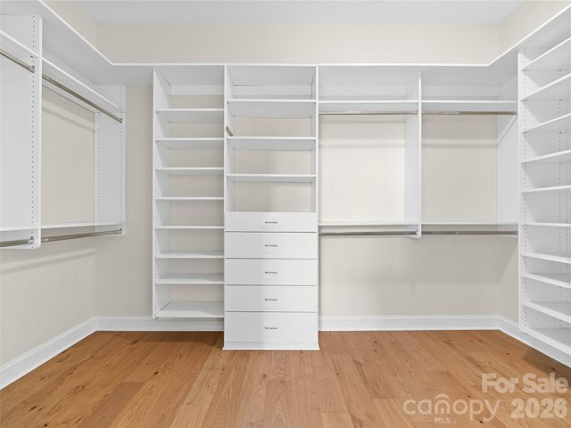 16 Chickadee Lane, Fairview, NC 28730