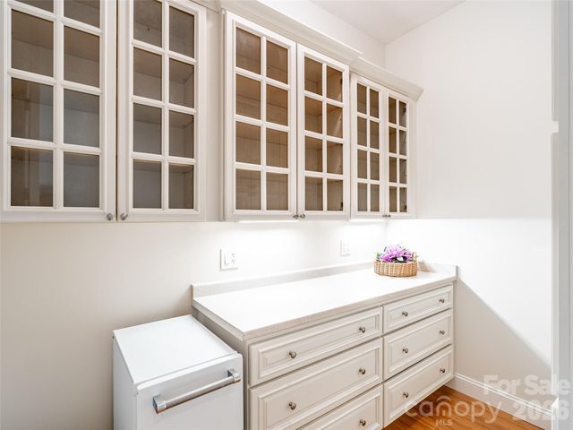 16 Chickadee Lane, Fairview, NC 28730