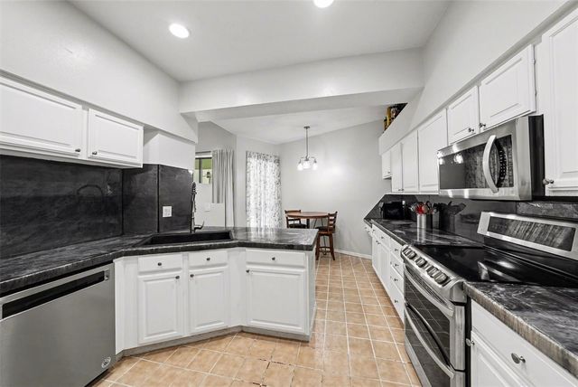 9207 ROCKROSE DRIVE, Tampa, FL 33647