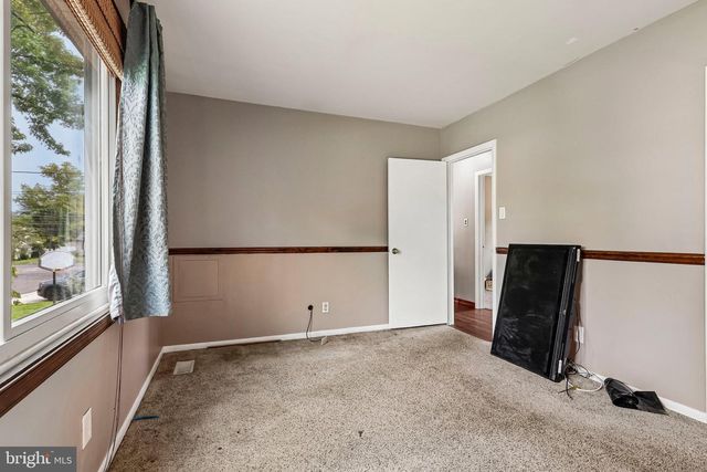 19 GILBERT CT, Williamstown, NJ 08094
