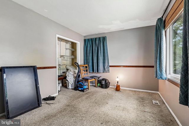 19 GILBERT CT, Williamstown, NJ 08094