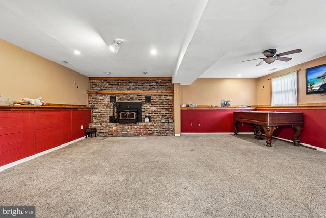 19 GILBERT CT, Williamstown, NJ 08094