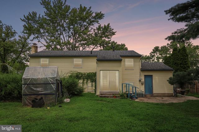 19 GILBERT CT, Williamstown, NJ 08094