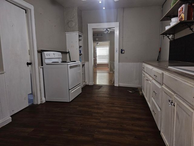 704 SW K Street, Grants Pass, OR 97526