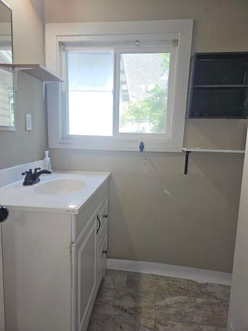 704 SW K Street, Grants Pass, OR 97526